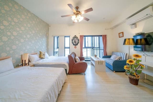 Standard Quadruple Room (301)