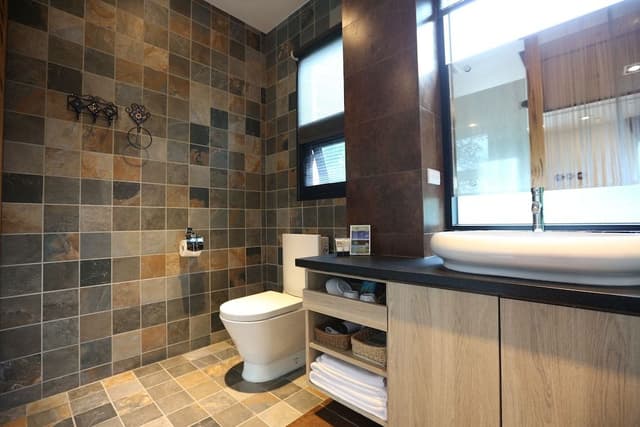 Standard Double Room (Paris)