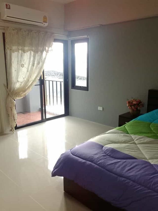 Standard Room (double bed only)