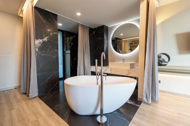 King Suites