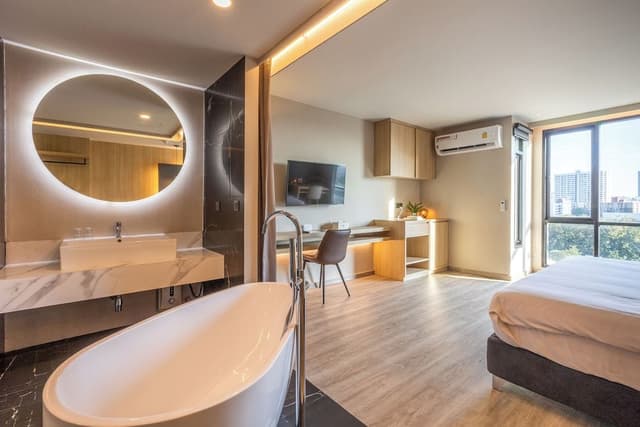 King Suites