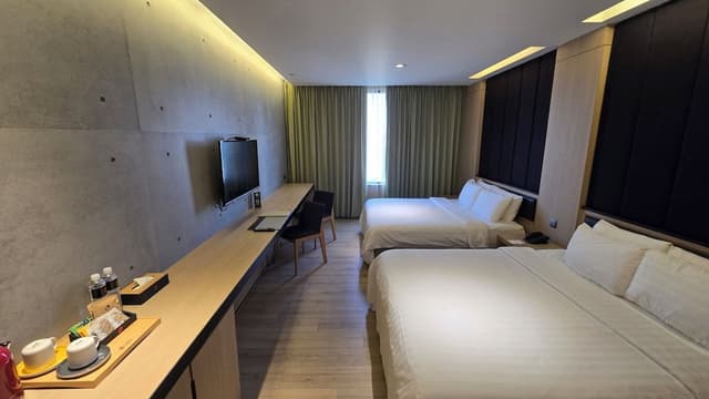 Triple Room