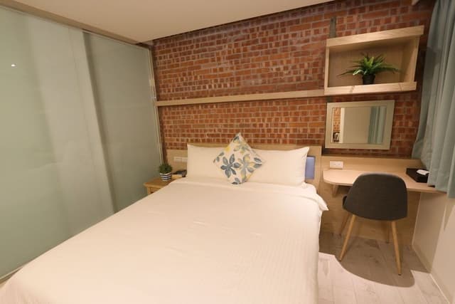 Basic Double Room