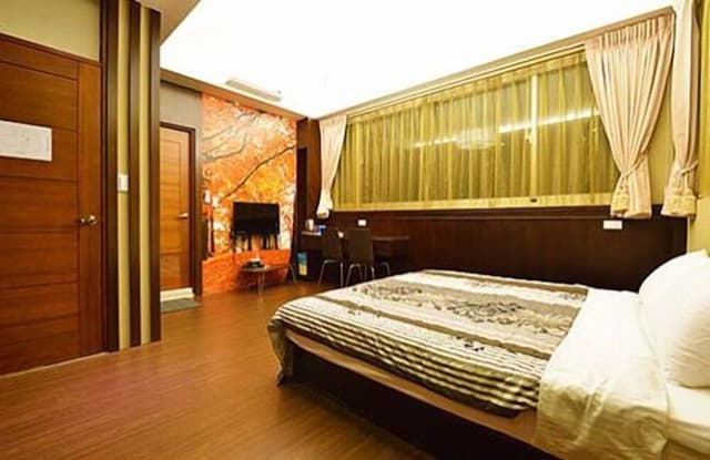 Quadruple Room, Courtyard View