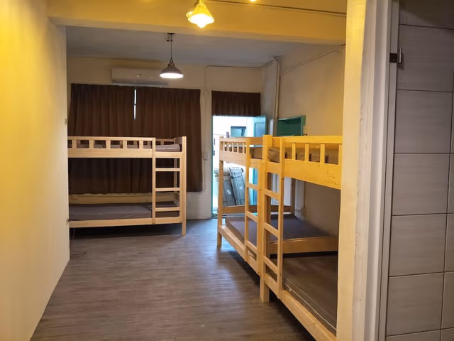 Standard Shared Dormitory, Mixed Dorm (6 beds 301)