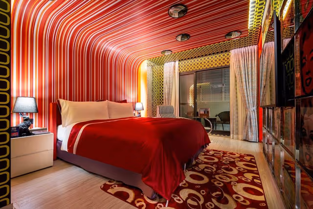 Light Room (Consecutive night 12 pm check-out required, extra fees for guests stay consecutively)