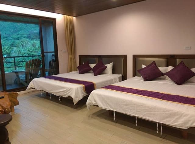 Comfort Quadruple Room, 2 Queen Beds, Corner
