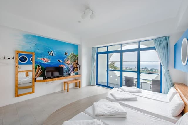 Standard Quadruple Room, Ocean View