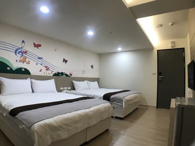 Classic Quadruple Room