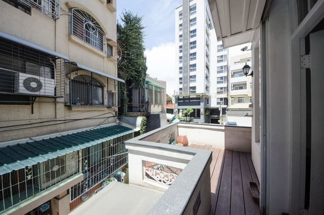 Family House, 2 Bedrooms, Balcony, Mezzanine