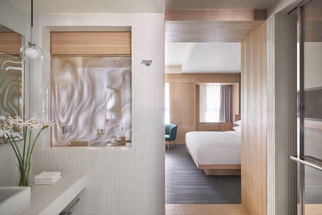 Room, 1 King Bed, City View (Essential)