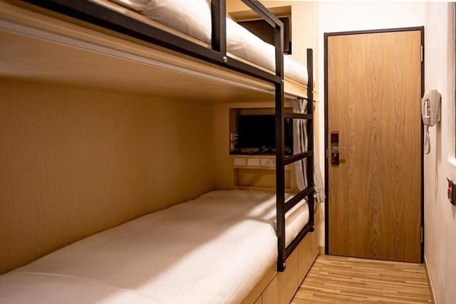 Shared Dormitory, Private Bathroom