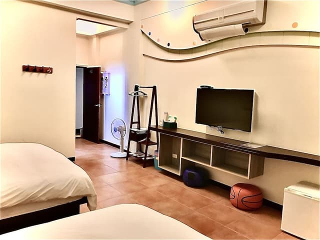 Quadruple Room (B03)