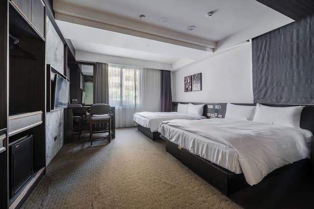 Deluxe Quadruple Room
