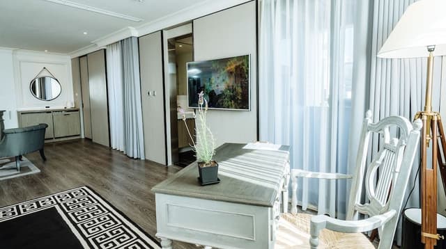 Deluxe Quadruple Room