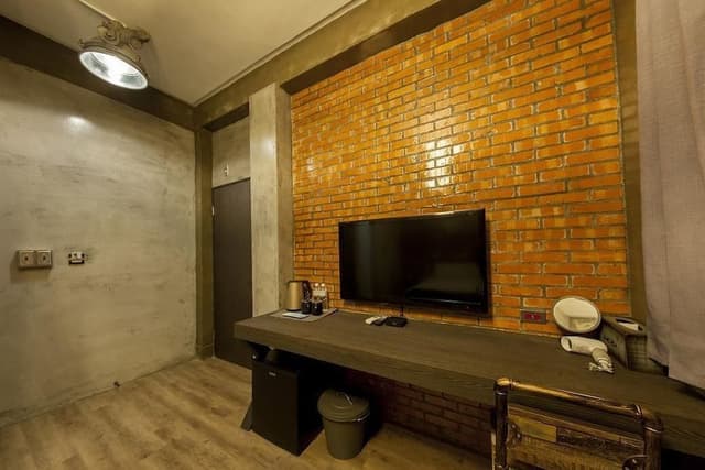 Standard Double Room (Industrial)