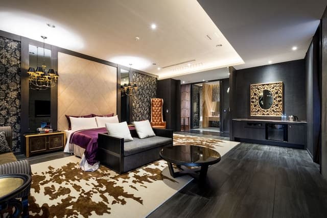 Standard Room, 1 King Bed