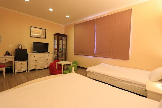Triple Room