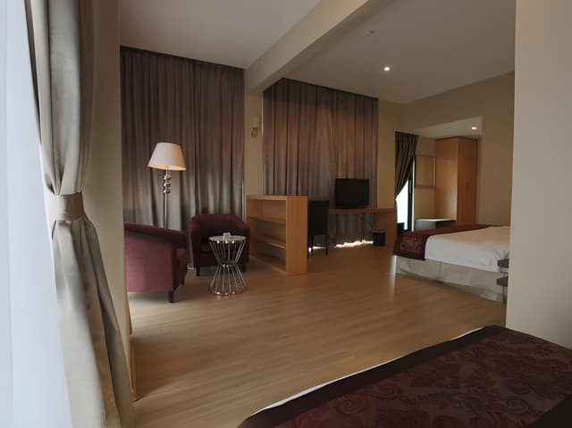 Deluxe Triple Room