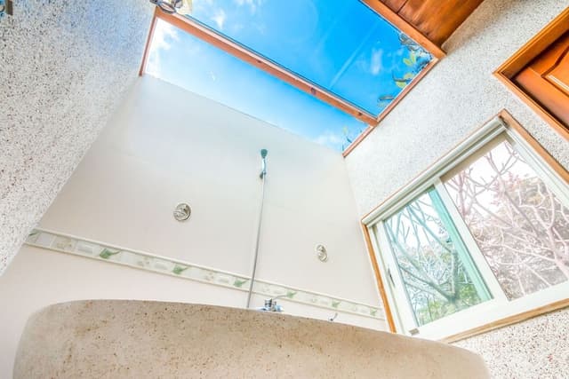 Villa, Bathtub, Mountain View