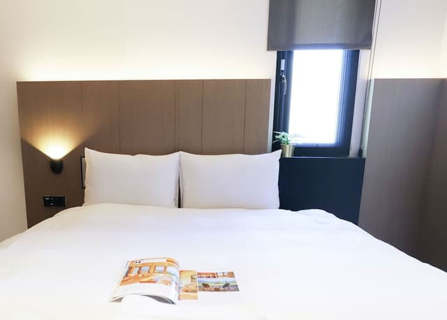 Deluxe Double Room with Bathtub