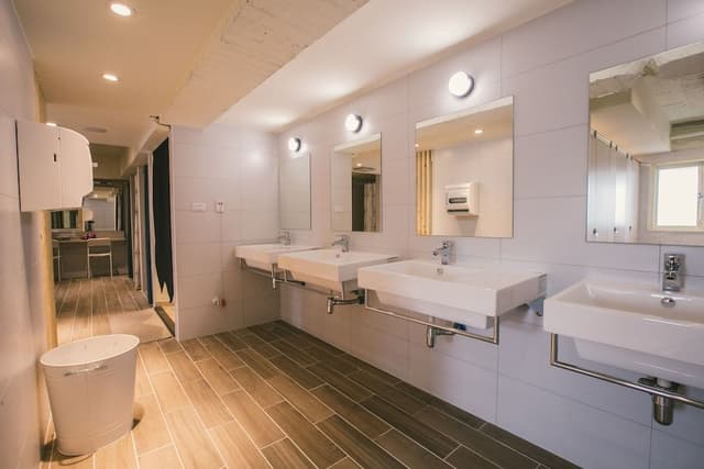 Standard Twin Room, Women only, Shared Bathroom
