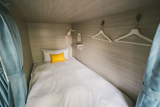 Standard Twin Room, Women only, Shared Bathroom