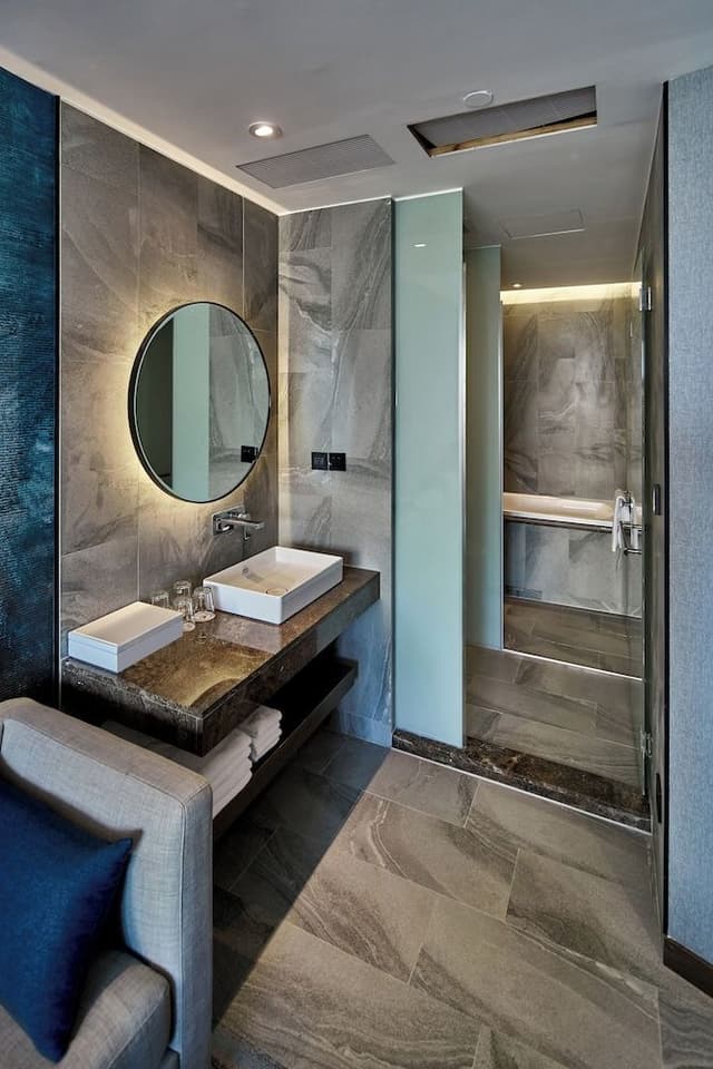 Luxury Quadruple Room, River View