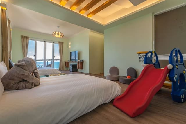 Family Quadruple Room, 2 Double Beds, Accessible, Non Smoking
