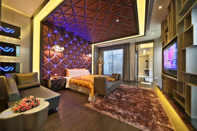 Superior Double Room (Check in time: 08:00 P.M.)