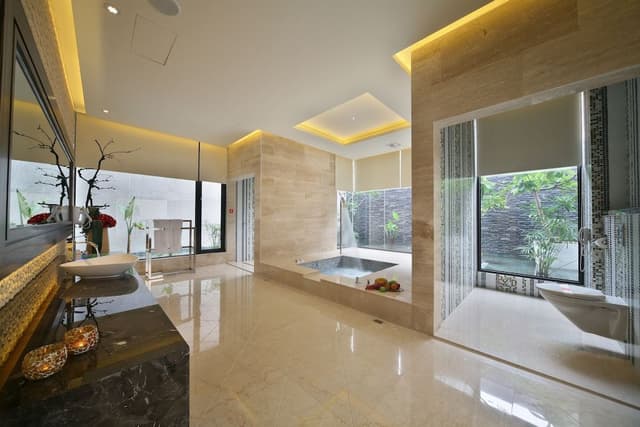 Double Room (Check in time: 08:00 P.M.)
