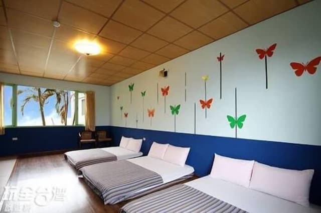 Traditional Room (6-Person)