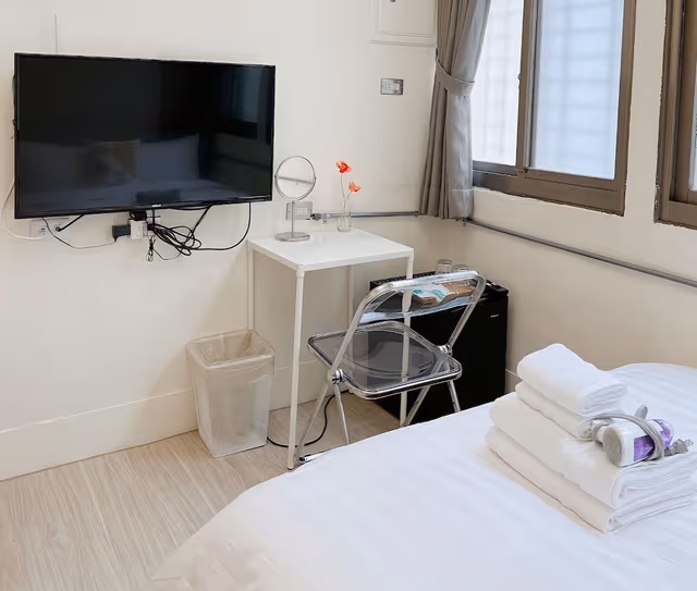 Double Room, Non Smoking, Private Bathroom (C)