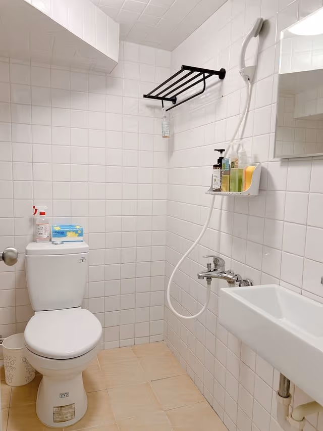 Double Room, Shared Bathroom (B)