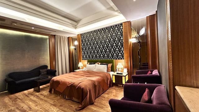 Exotic Double Room Check-in after23:00(no continuously stay)