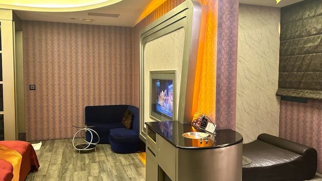 Exotic Double Room Check-in after23:00(no continuously stay)