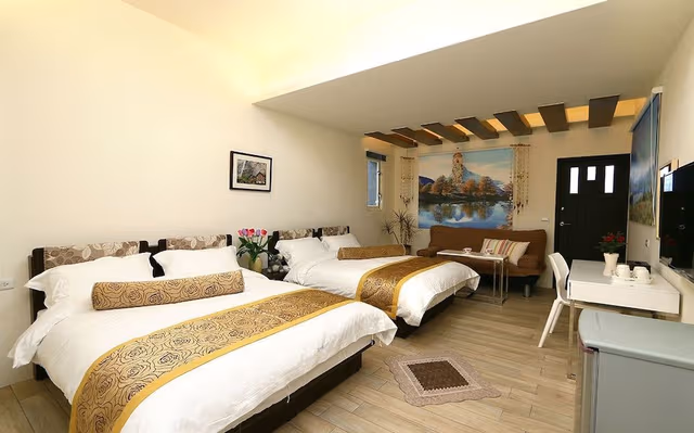 Deluxe Quadruple Room