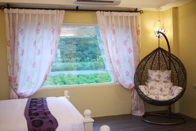 Quadruple Room, Bathtub, Mountain View