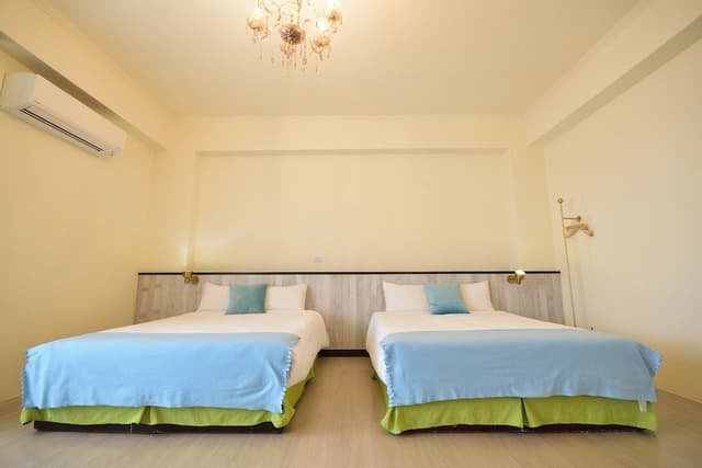 Elite Quadruple Room, 1 Bedroom, Valley View
