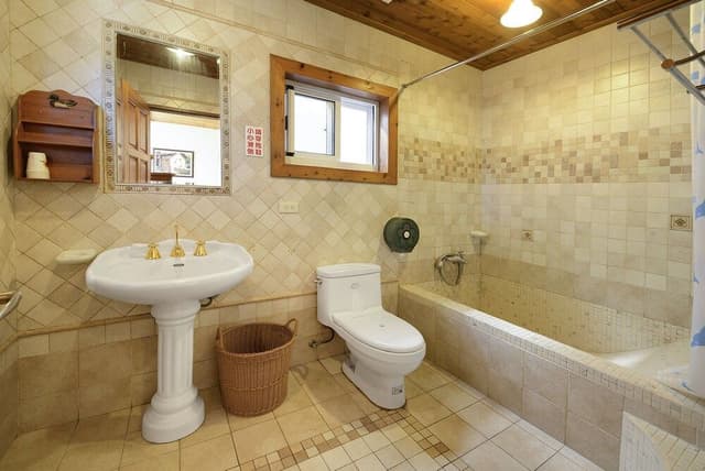 Family Mountain View Room