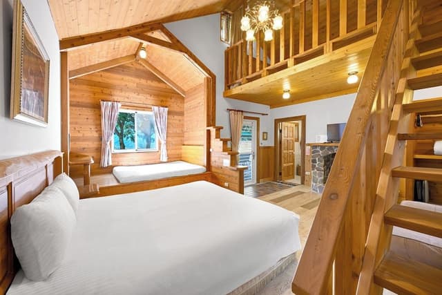 Family Mountain View Room