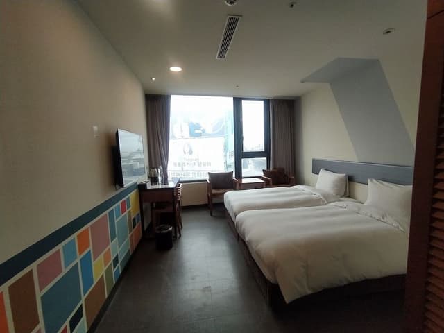 Deluxe Twin Room