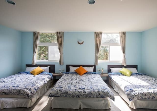 Family Room, Garden View