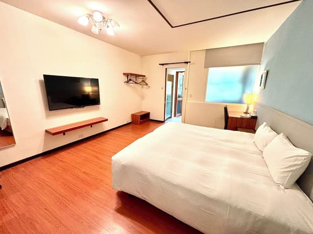 Standard Room (No Pets Allowed)