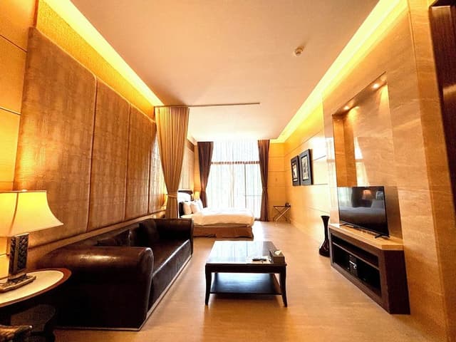 Honeymoon Suite, 1 King Bed (No Pets Allowed)