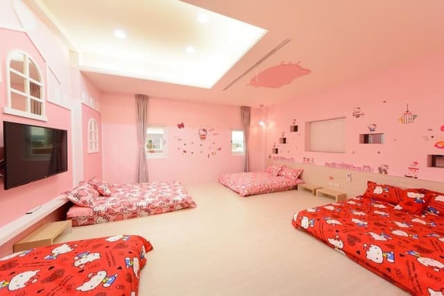 Romantic Room (301)
