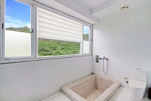 Mountain View Quadruple Room