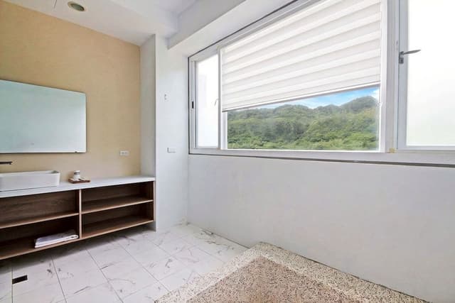 Mountain View Quadruple Room