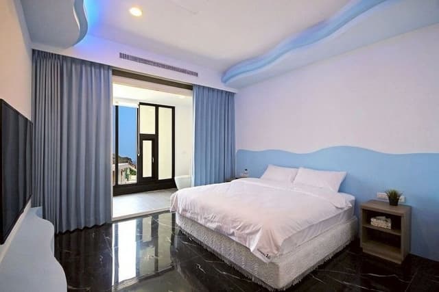Standard Double Room, 1 King Bed, Ocean View