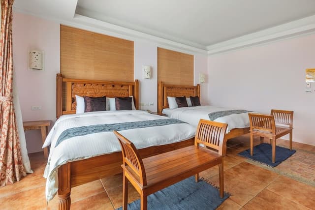 Quadruple room with balcony